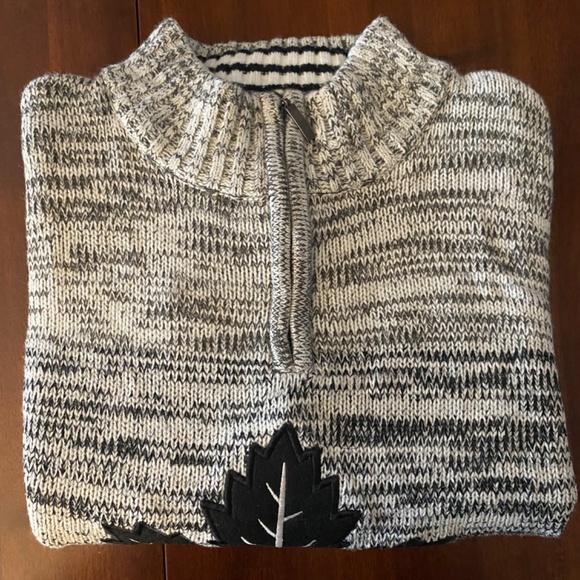 NHL Toronto Maple Leafs sweater - Picture 2 of 4